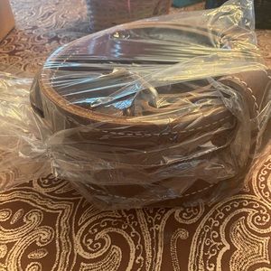 Rogue Ohio lifting belt size large brand new still in plastic